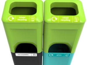 Space-saving recycling bin stacks up