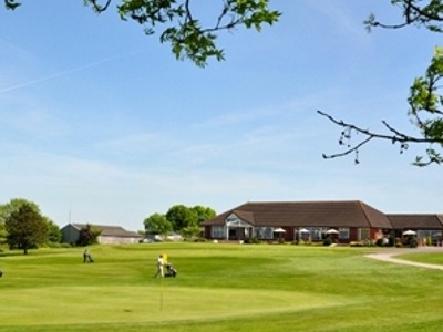 Golf club reduces carbon footprint and energy costs  with new Windhager boilers